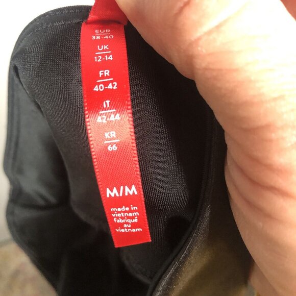 Spanx Leggings Womens Medium Black Shiny Stretch Fitted Pull On Versatile - Picture 10 of 16